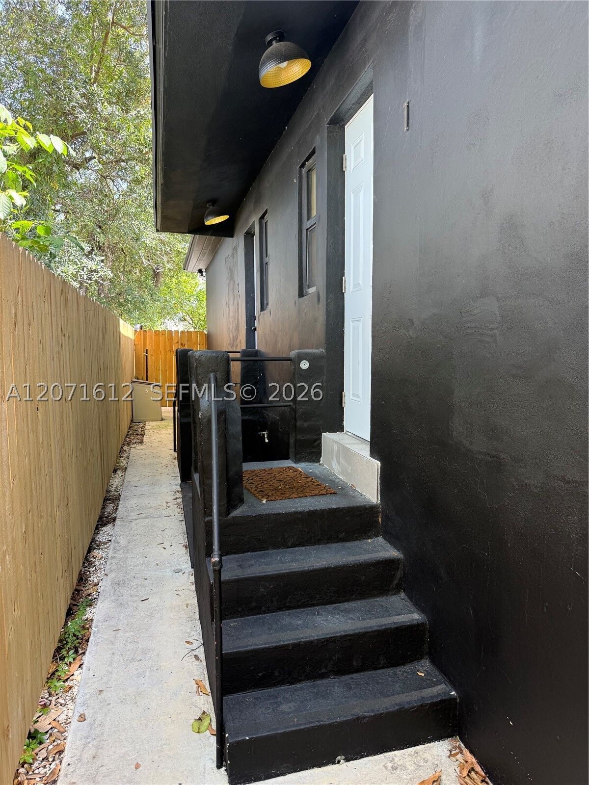 Property Photo: 3 NE 70th St 1 FL 33138