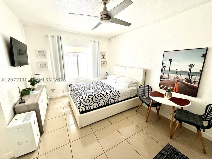 Property Photo: 3710 Collins Ave N-208 FL 33140