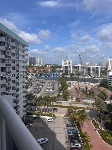 Property Photo: 3725 S Ocean Dr 1417 FL 33019