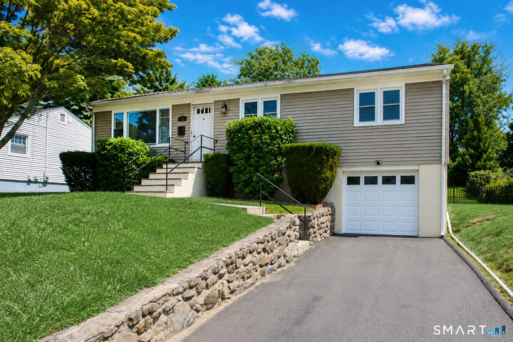 Property Photo: 76 Jessie Drive CT 06516