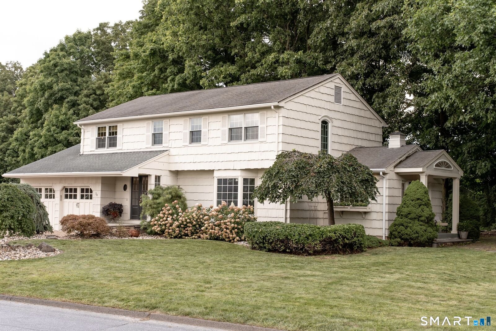 Property Photo: 70 Woodfield Crossing CT 06067
