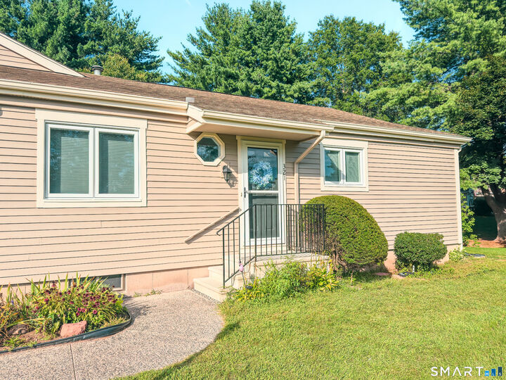 Property Photo:  321 Songbird Lane 321  CT 06489 