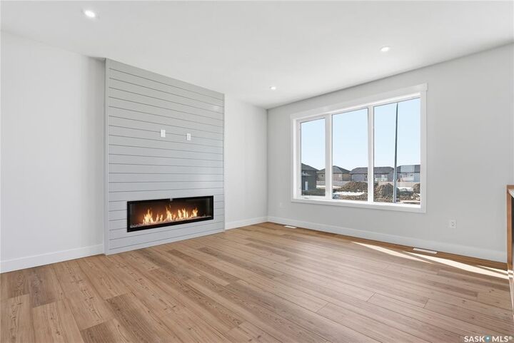 Property Photo: 824 Ballesteros Crescent SK S0K 4S0