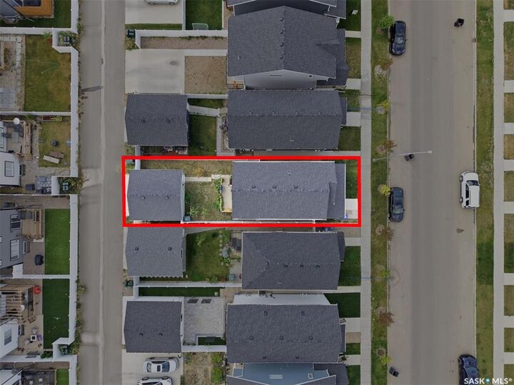 Property Photo: 132 Rosewood Boulevard E SK S7V 0Y7
