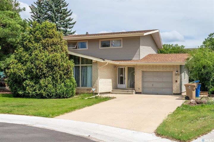 Property Photo: 145 Mayfair Crescent SK S4S 4J1
