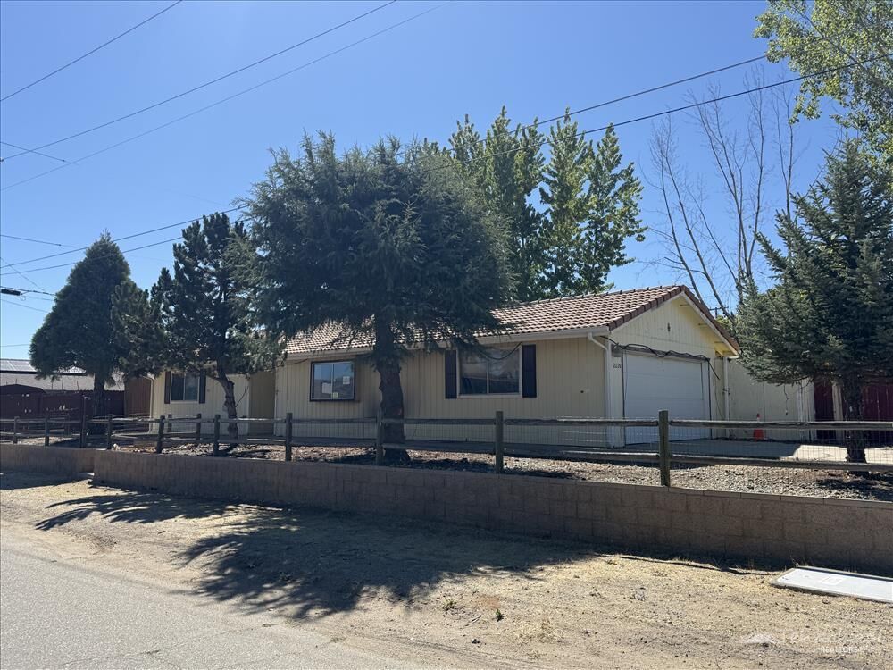 Property Photo:  21220 Mission Street  CA 93561 