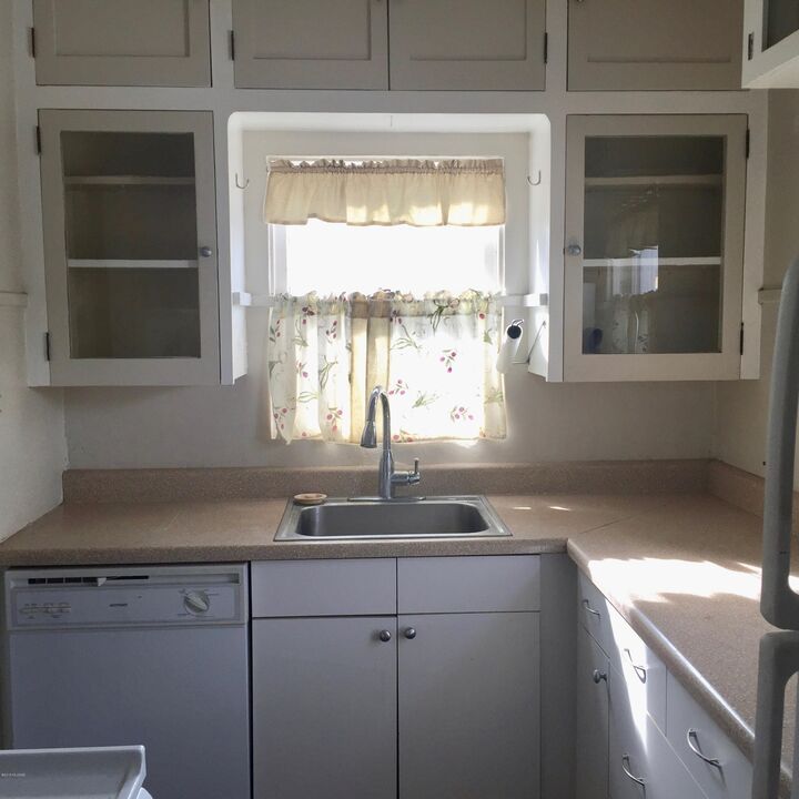 Property Photo:  2209 E Hawthorne Street  AZ 85719 