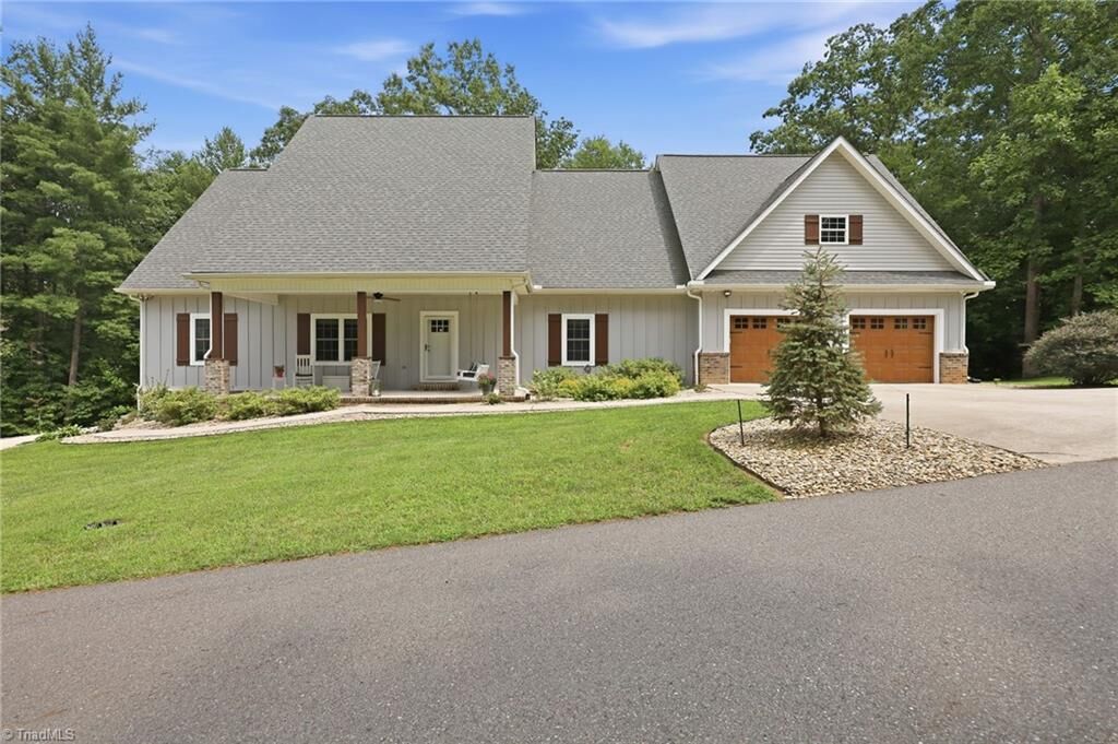 Property Photo:  612 Niston Lane  NC 27030 