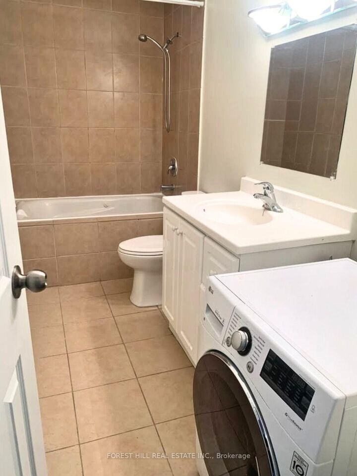 Property Photo:  422 Danforth Avenue B  ON M4K 1P3 