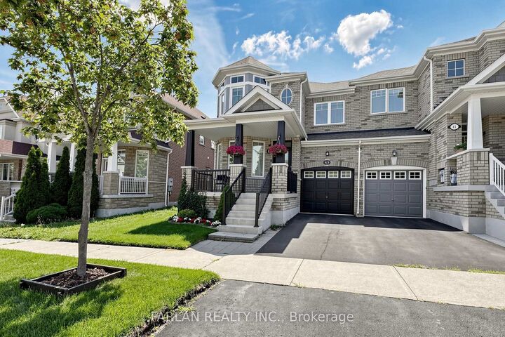 Property Photo: 43 Pexton Avenue ON L4E 4Y4