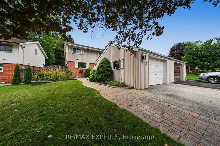 71 Dogwood Crescent — photo 1
