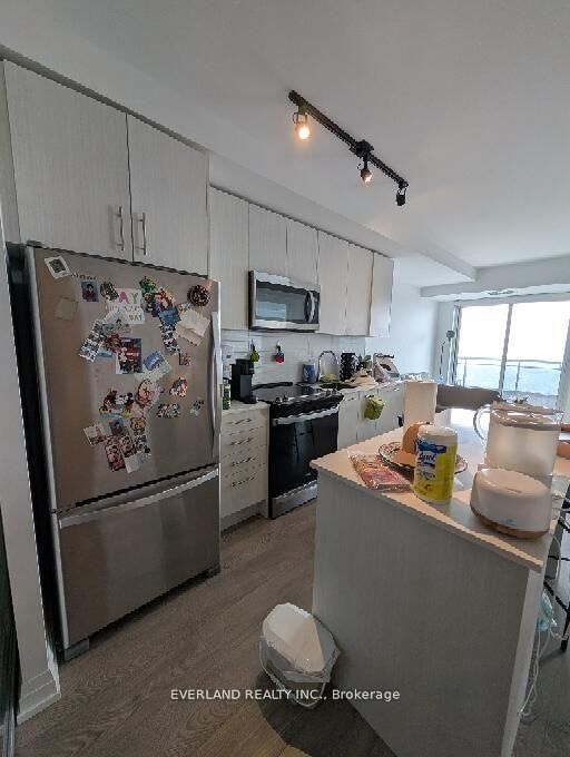 Photo de la propriété: 286 Main Street 1410 ON M4C 4X4