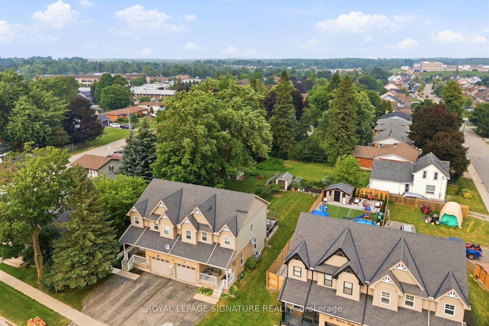 Property Photo: 517 Victoria Street ON L9V 2Y3