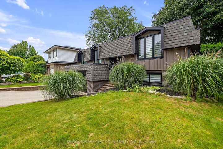 Property Photo: 4236 Longmoor Drive ON L7L 4Z9