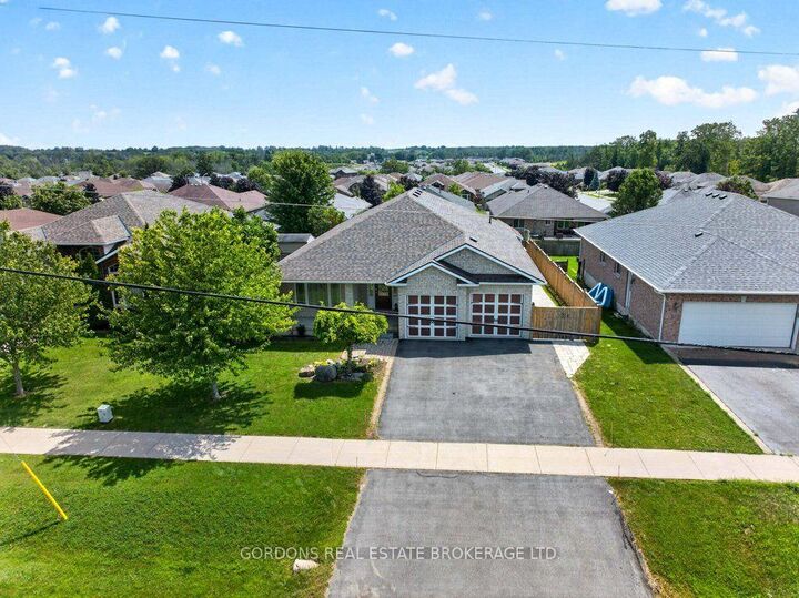 Property Photo: 436 Bridge Street W ON K7R 3L1
