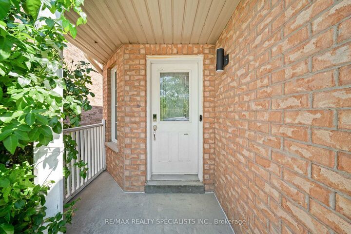 Property Photo: 65 Ozner Court ON L6X 4Y9