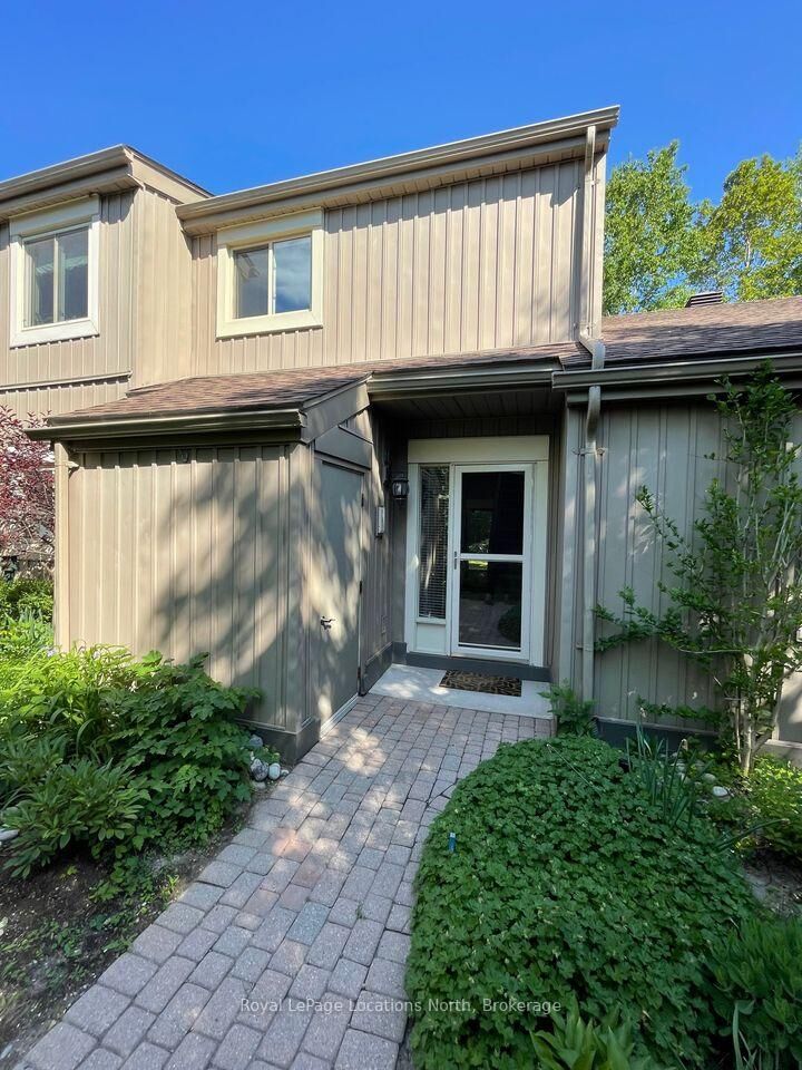 Property Photo:  581 Oxbow Crescent 21  ON L9Y 5B4 