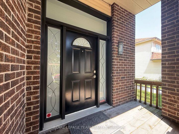 Property Photo: 31 Rastila Crescent ON K1T 2C5