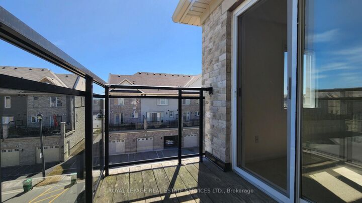 Property Photo:  2891 Rio Court 137  ON L5M 0S3 