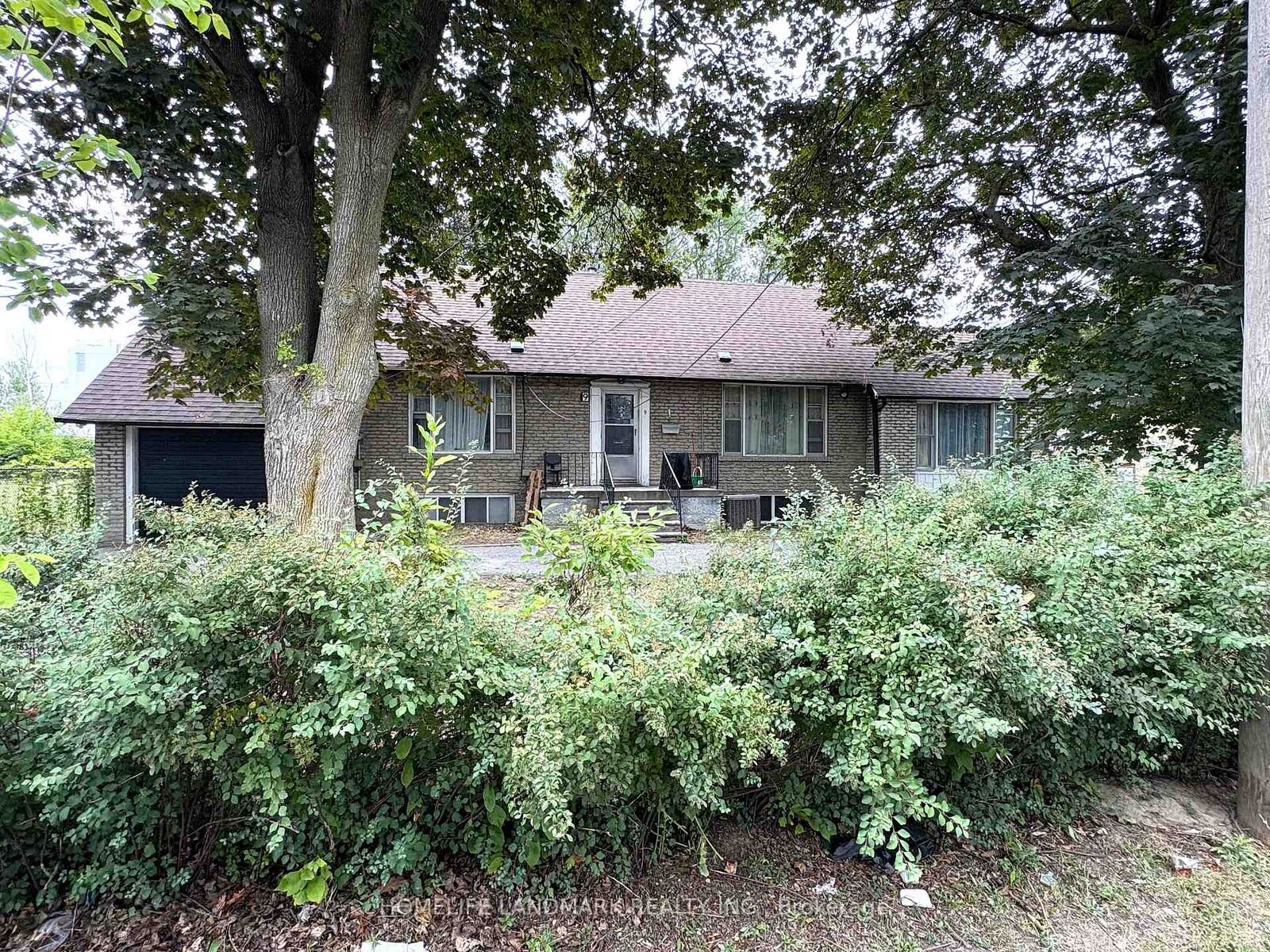 Property Photo:  9 Lamont Avenue Basement  ON M1S 1A8 