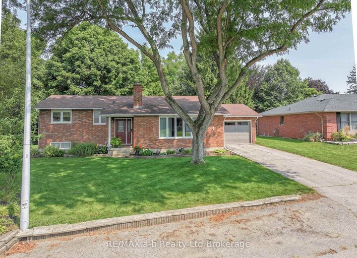 Property Photo: 34 Glenridge Road ON N4G 4J7