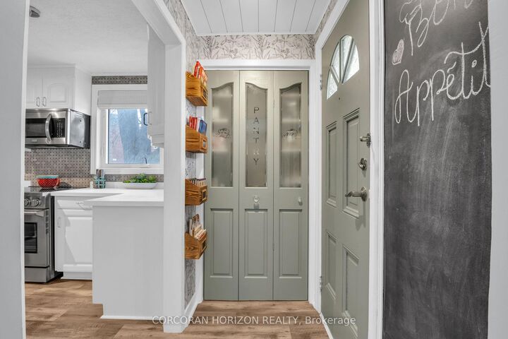 Property Photo: 296 Weber Street E ON N2H 1G2