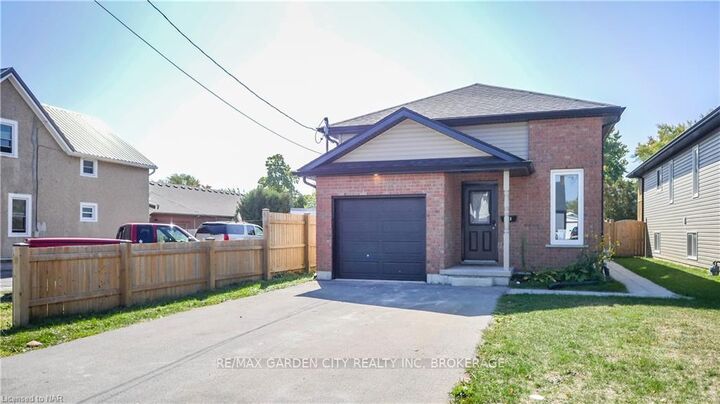 Property Photo:  113 Thorold Road Lower  ON L3C 3V1 