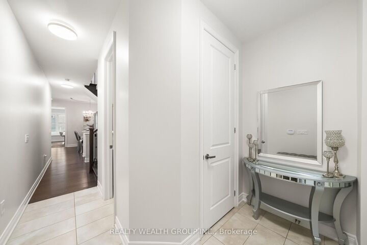 Property Photo: 42 Mondial Crescent ON L9N 0S2