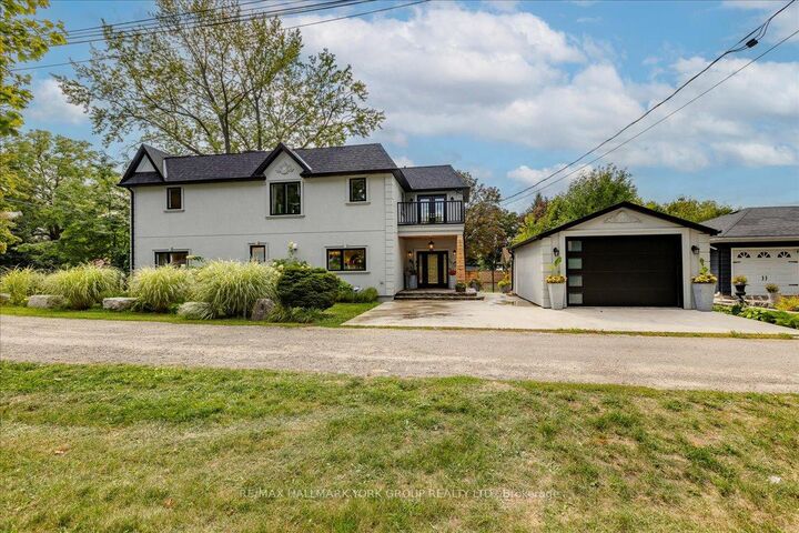 Property Photo: 181 Bowling Green Road ON L4P 3C8