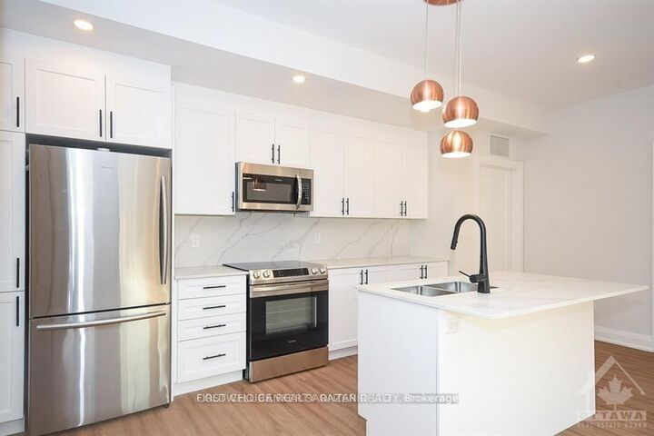 Property Photo:  15 Monk Street 5  ON K1S 3Y5 