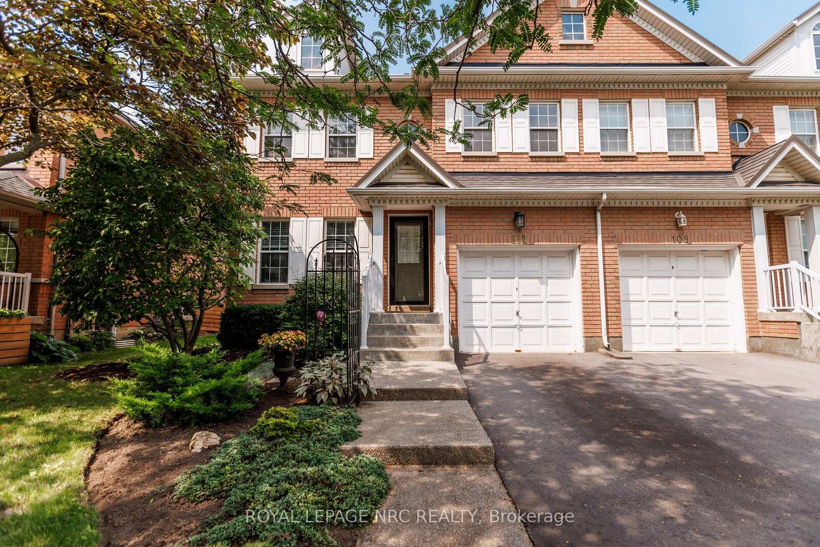 Property Photo: 111 Cole Crescent ON L0S 1J0