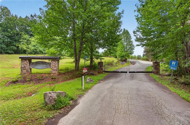 Property Photo:  Lots 2 & 5 Lenore B Lane  SC 29664 