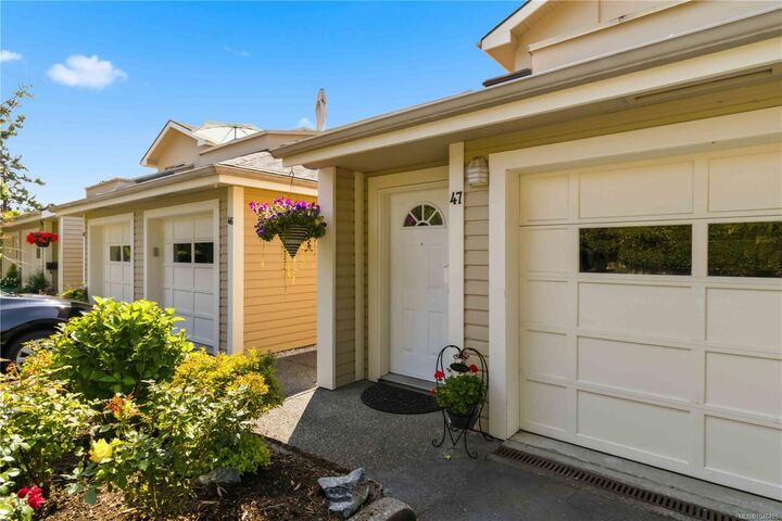 Property Photo: 909 Admirals Rd #47 BC V9A 2P1
