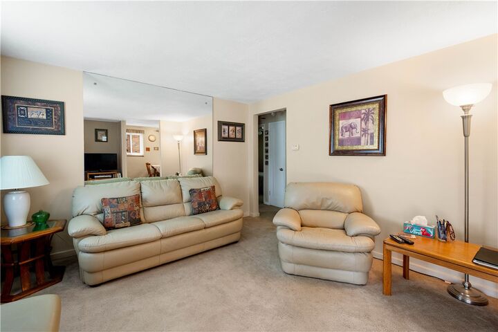 Property Photo:  654 Perrilyn St  PA 15226 