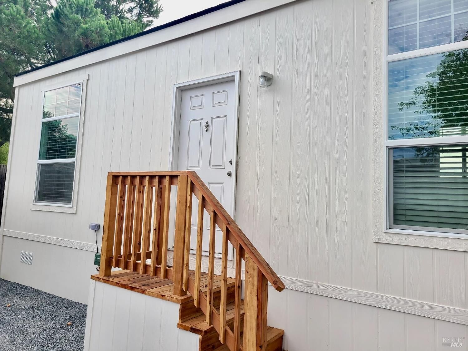 Property Photo:  890 Rockwell Road 1  CA 95425 