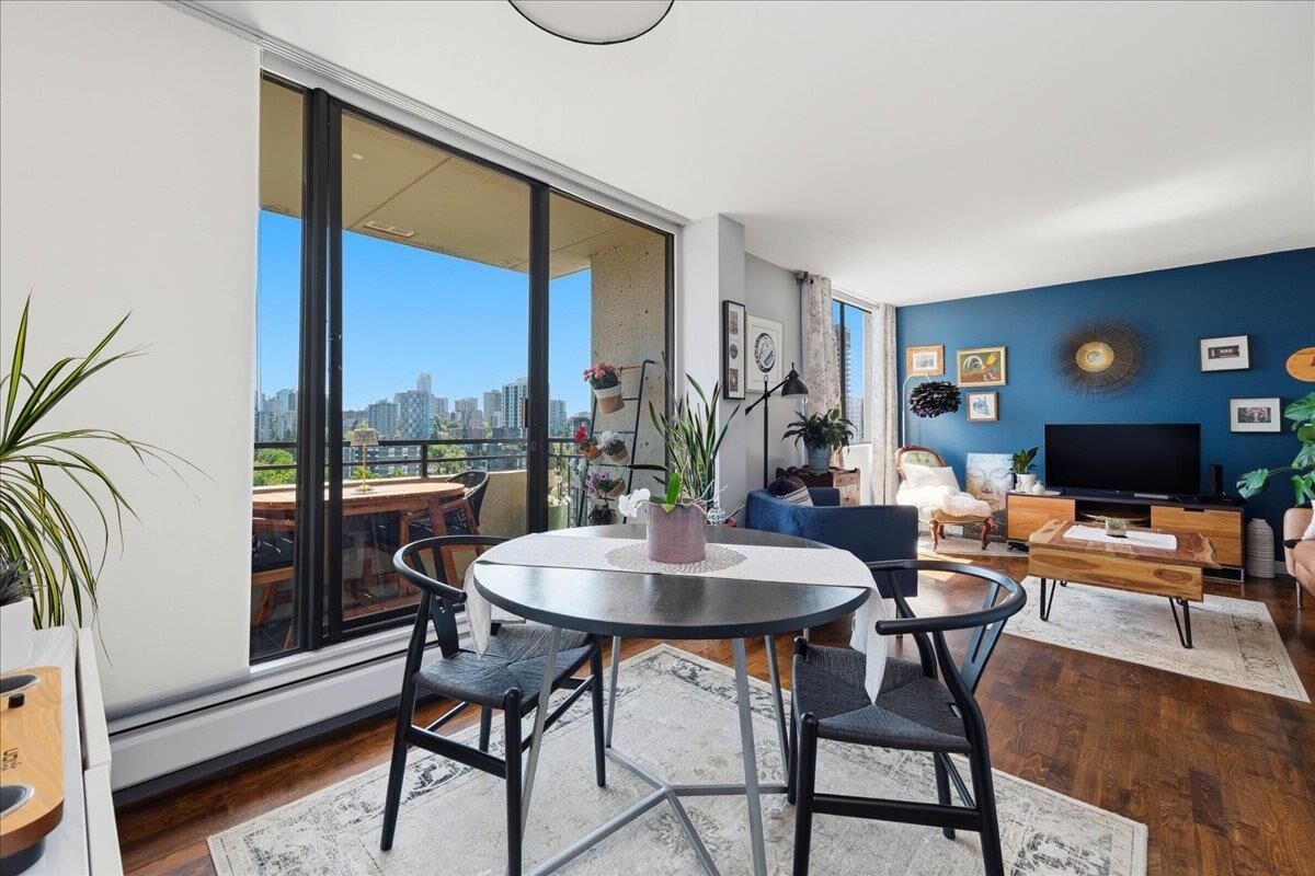 Property Photo: 1816 Haro Street 1503 BC V6G 2Y7