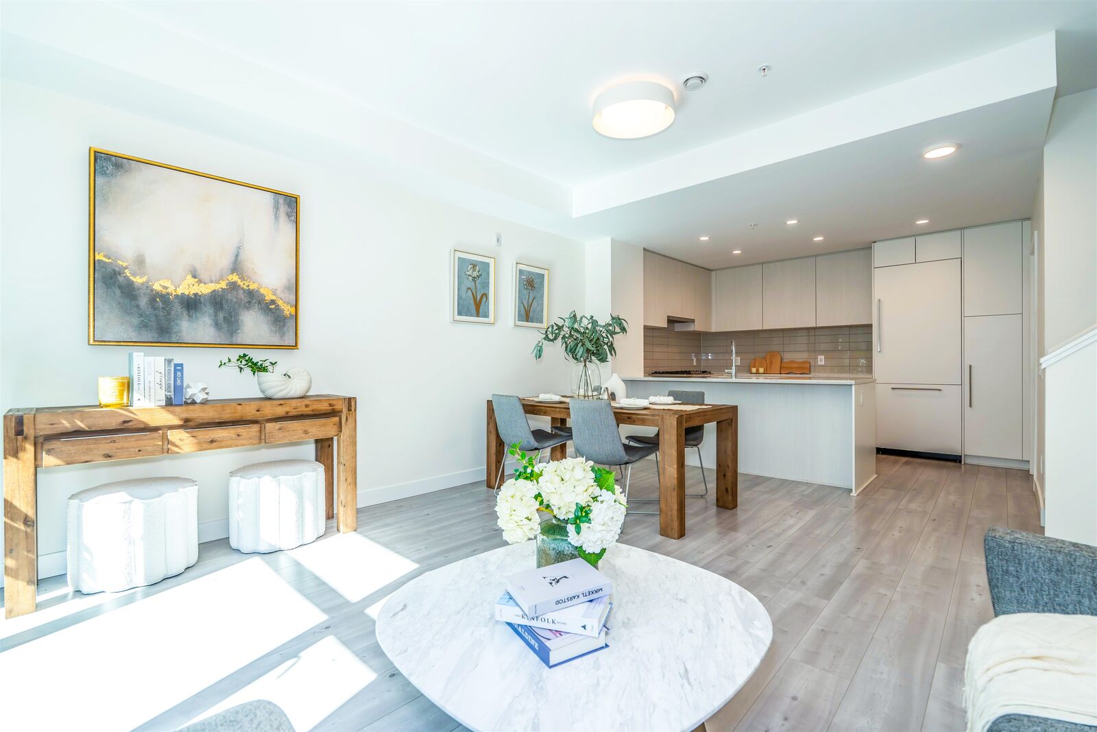Property Photo: 2035 Glenaire Drive 259 BC V7P 1Y3