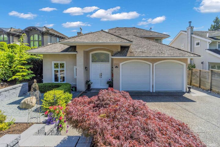 2322 Lawson Avenue — photo 1