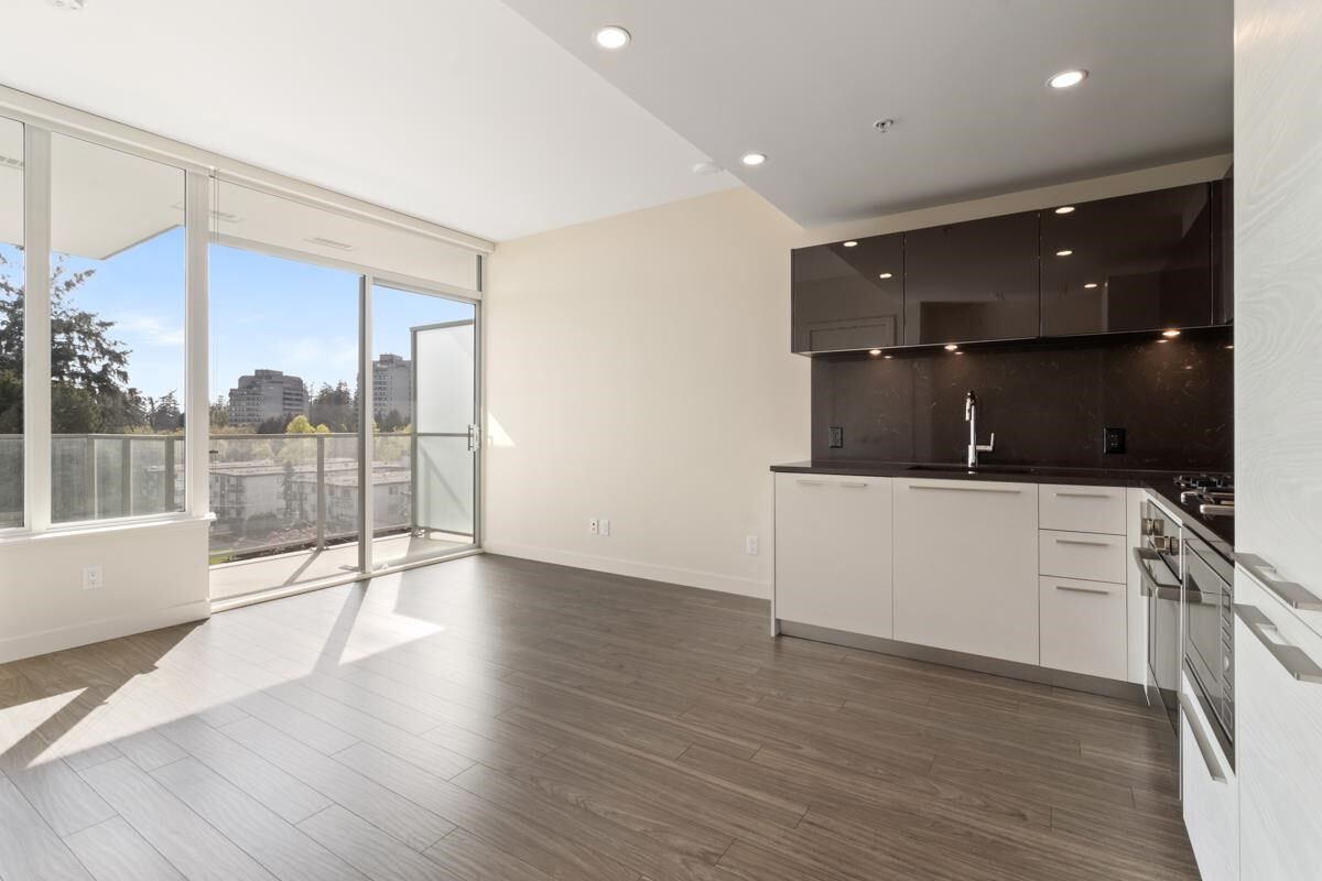 Property Photo:  6288 Cassie Avenue 506  BC V5H 2V3 