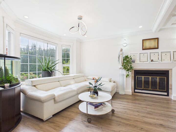 Property Photo: 431 Ewen Avenue BC V3M 5B5