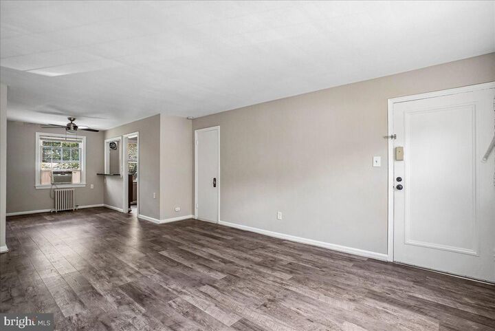 Property Photo:  5102 Columbia Pike 3  VA 22204 