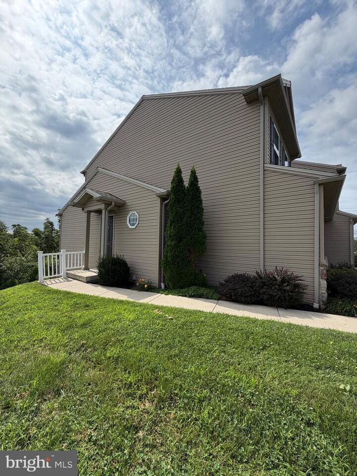 Property Photo:  8464 Hamilton Street  PA 17036 