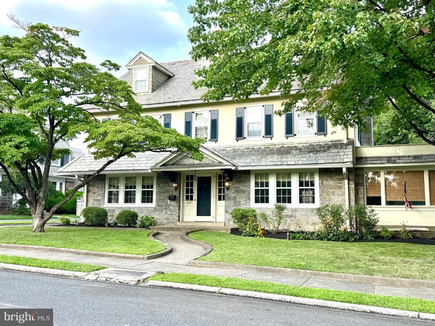 Property Photo: 437 Hampshire Road PA 19026