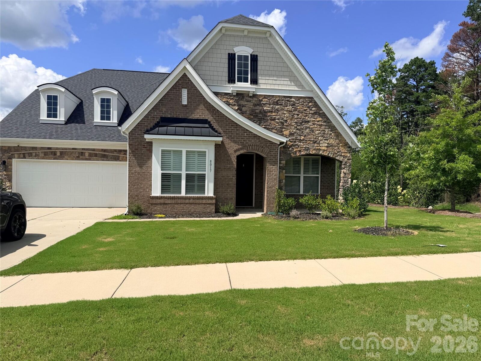 Property Photo:  8017 Creek Park Drive  NC 28037 