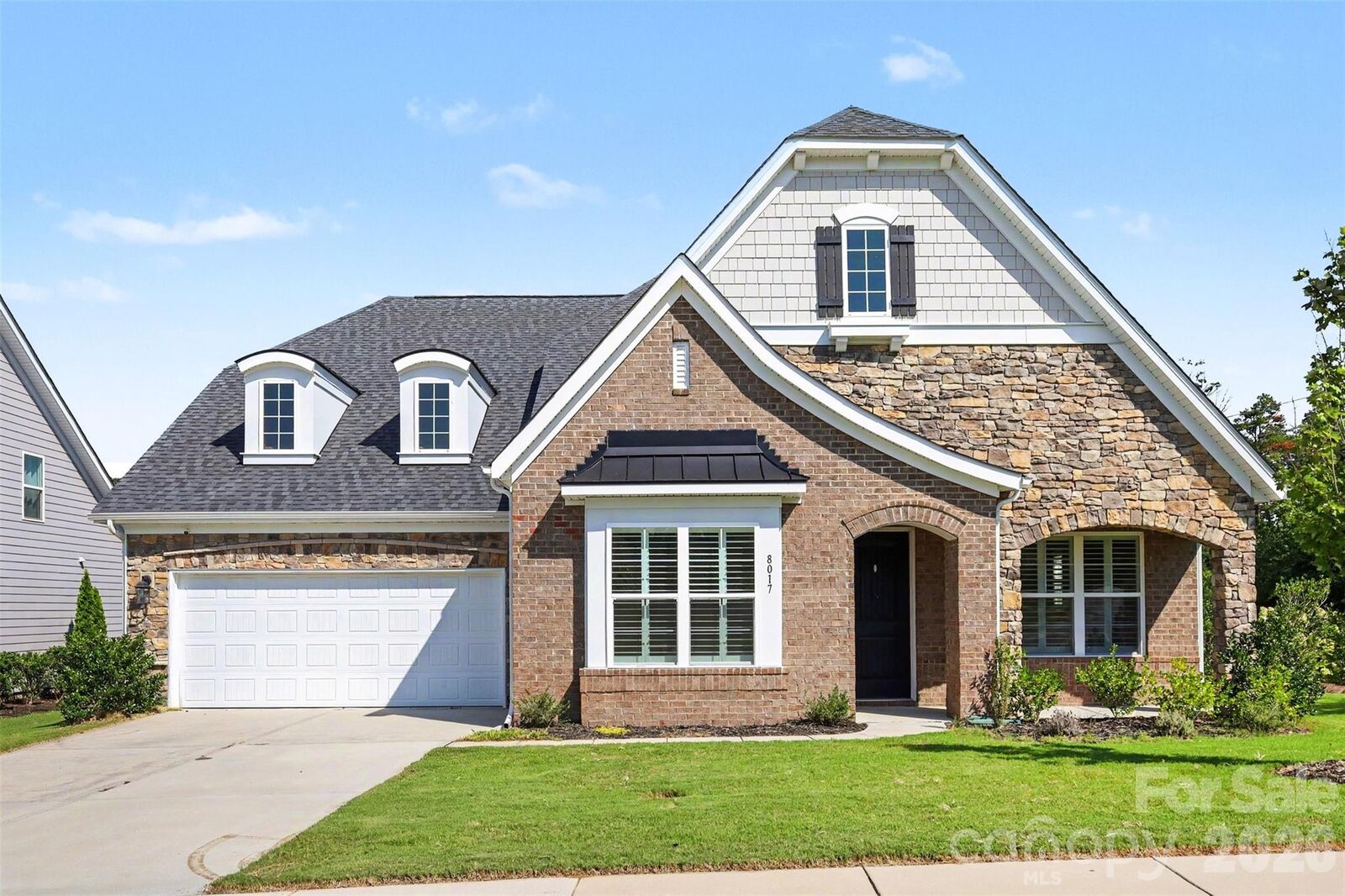 Property Photo:  8017 Creek Park Drive  NC 28037 