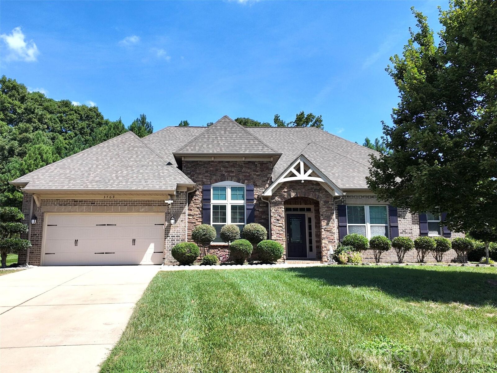 Property Photo: 3709 Elk Way NC 28079
