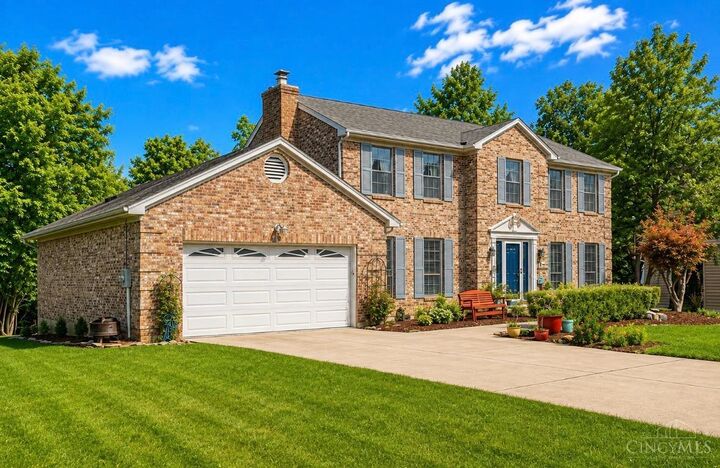Property Photo: 2241 Donnington Lane OH 45244