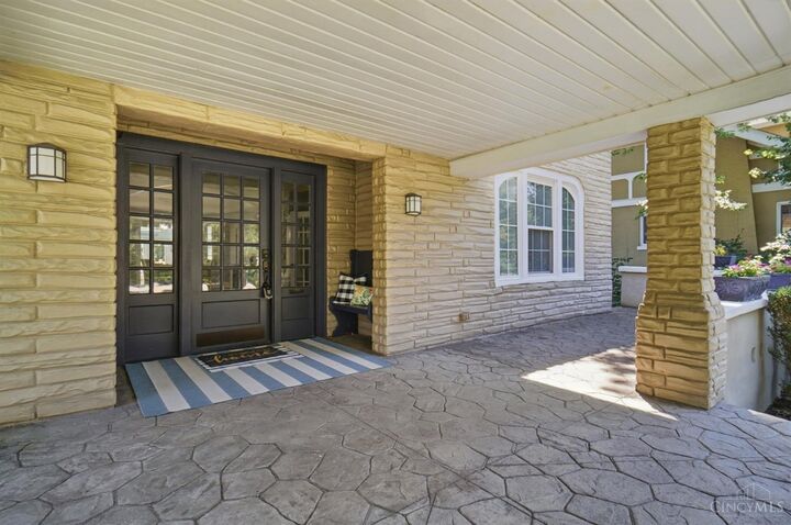 Property Photo: 910 Springfield Pike OH 45215