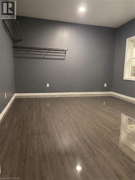 Property Photo:  70 South Victoria Avenue South 9  ON L8N 2S7 