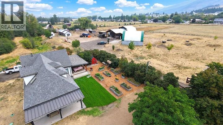 Property Photo: 1130 Thomas Hayes Road BC V0E 1B6